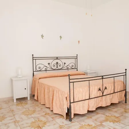 Annalisa Holiday House *